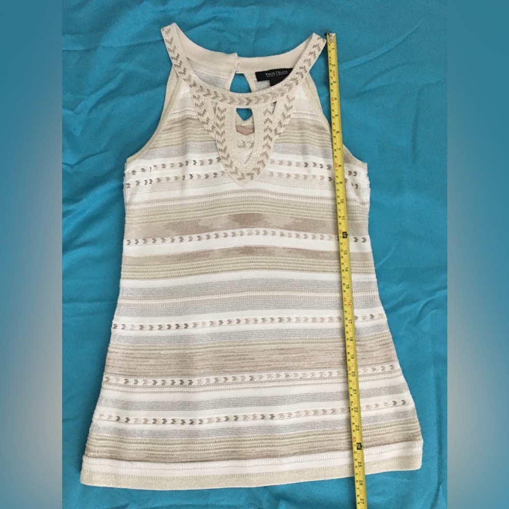 EUC WHBM gorgeous heavy knit sleeveless white/tan/grey top with metallic accents